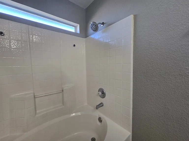 4207 Thunder Creek Dr — Photo 15