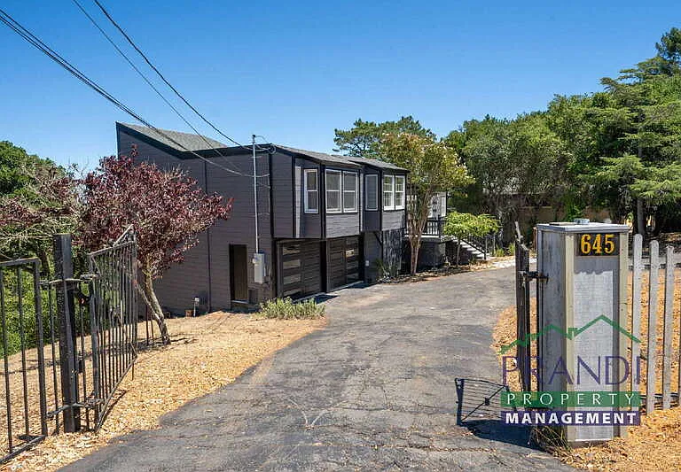 645 Fawn Dr — Photo 2