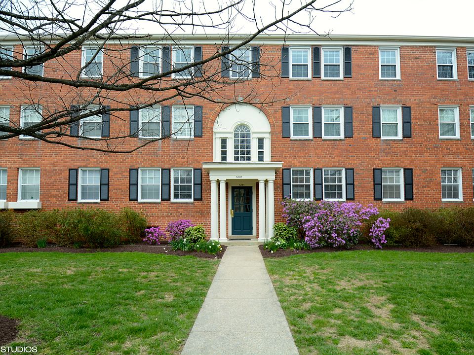 1201 Belle View Blvd #C2