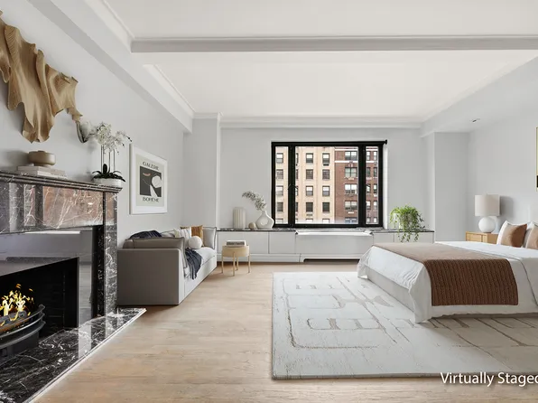 1045 Park Avenue image 5 of 18