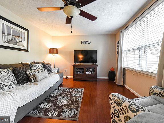 2nd image of 48017 Mary Lynn Dr