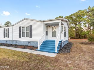 202 Spar Ct, Hampstead, NC 28443