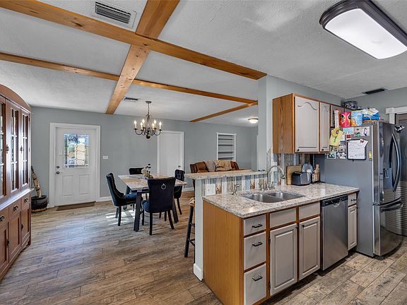 4th image of 1330 N 70th Terrace