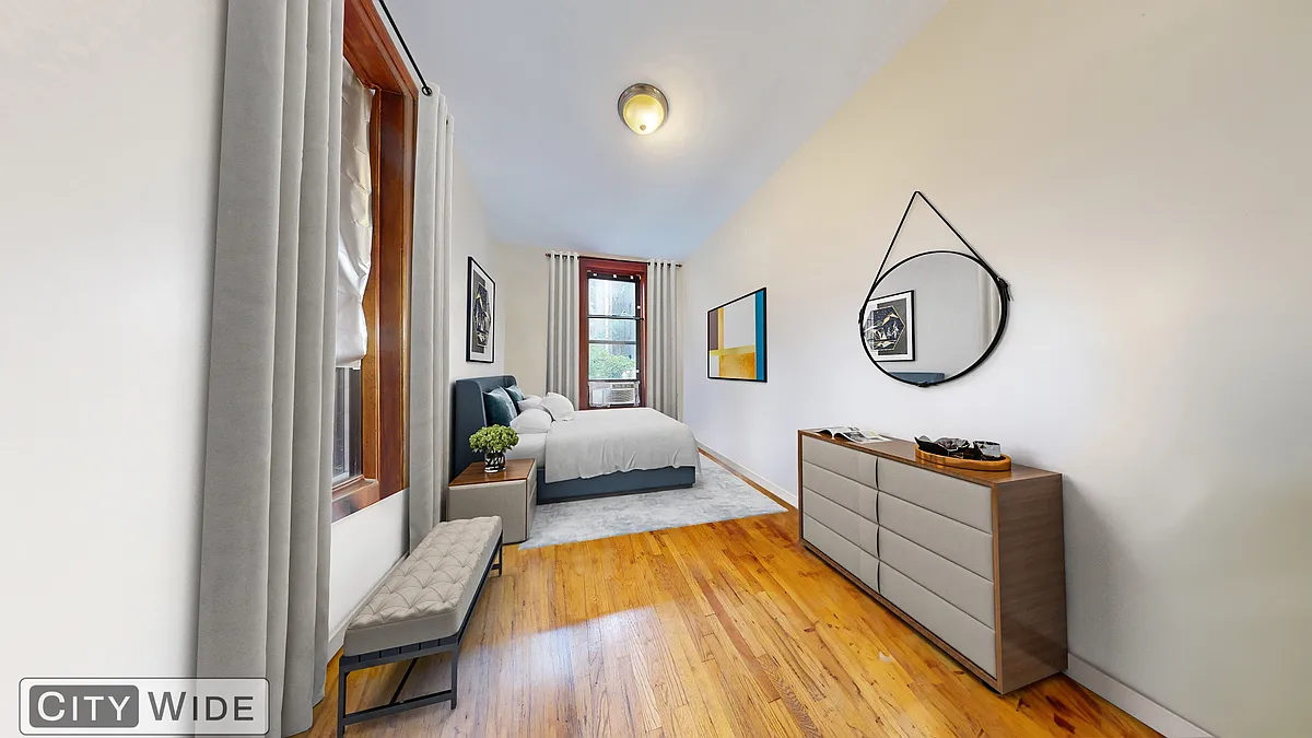 Building Photo - 66 W 106th St #4F