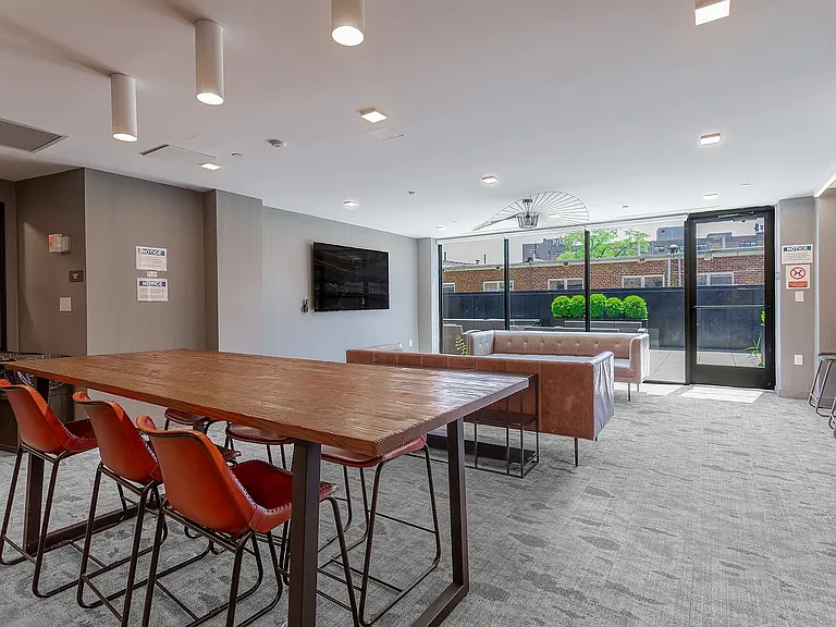 14474 Northern Blvd #PHM — Photo 21