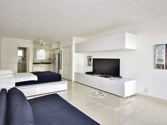 3rd image of 158 Ocean Dr APT 205