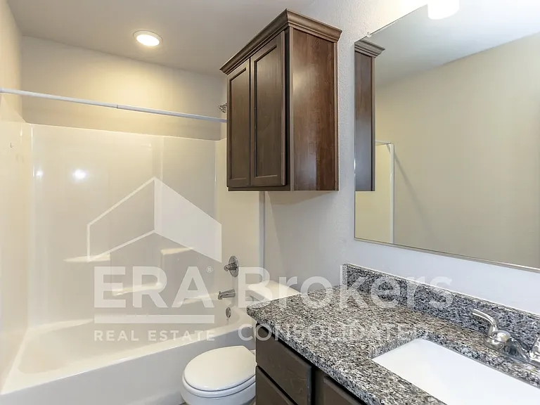 2072 Dade Loop #PRIMARY — Photo 12