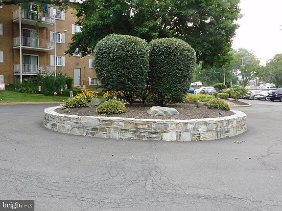 4th image of 300 Byberry Rd APT L14