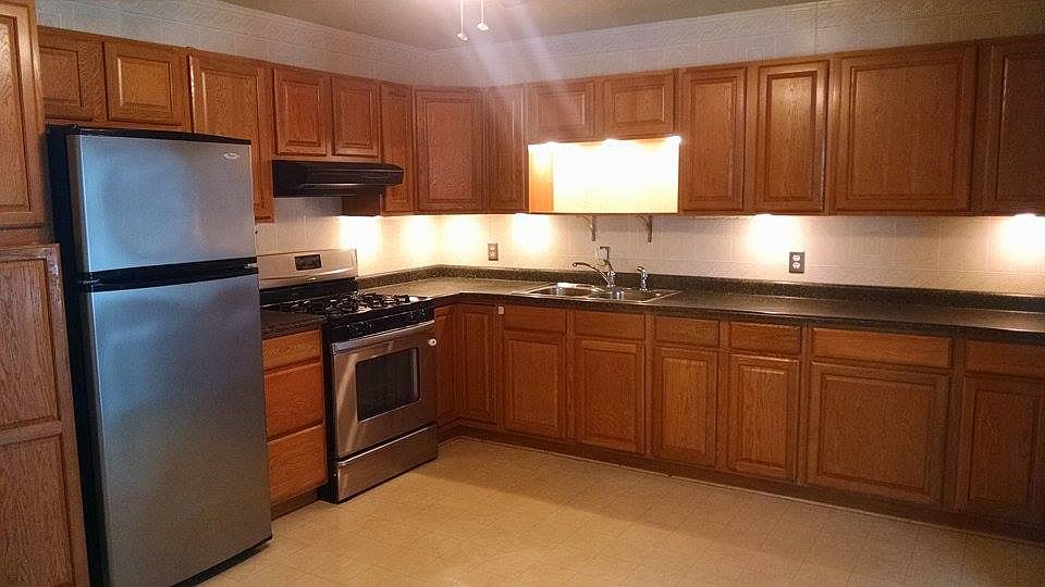 1st image of 766 Hedwick St