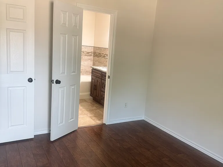 726 Stacie Ln — Photo 5