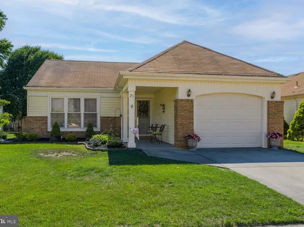 25 Westminster Dr S, Southampton, NJ 08088