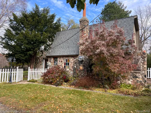 4499 S Lapeer Rd, Metamora, MI 48455