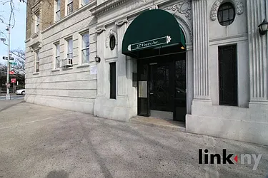 Rented by Link NY Realty