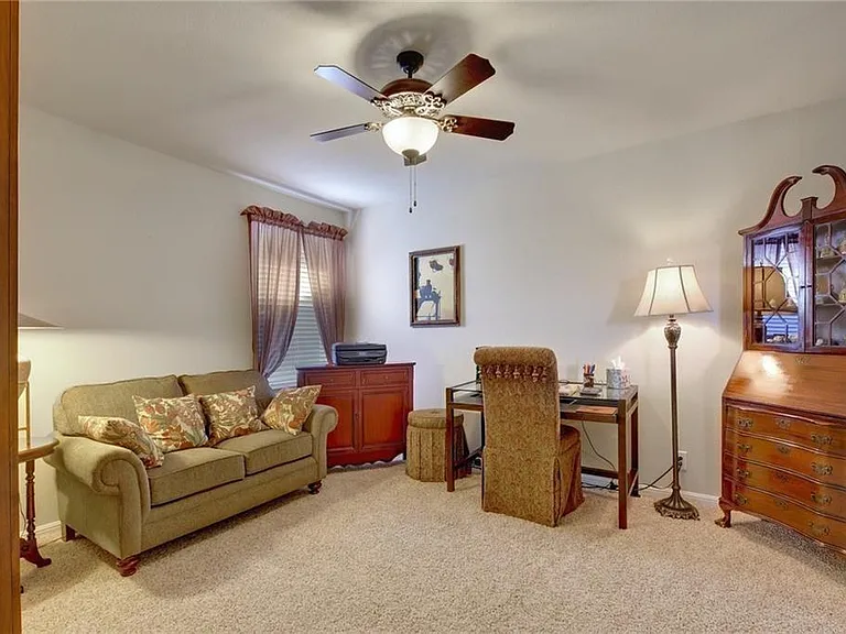 1505 Beebrush Ln — Photo 11