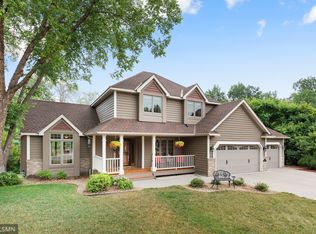 1299 Velvetleaf Ln, Lino Lakes, MN 55038