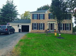 18472 Heritage Hills Dr, Olney, MD 20832