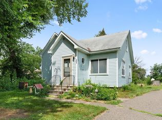 695 N Oak Dr, SAINT PAUL, MN 55127