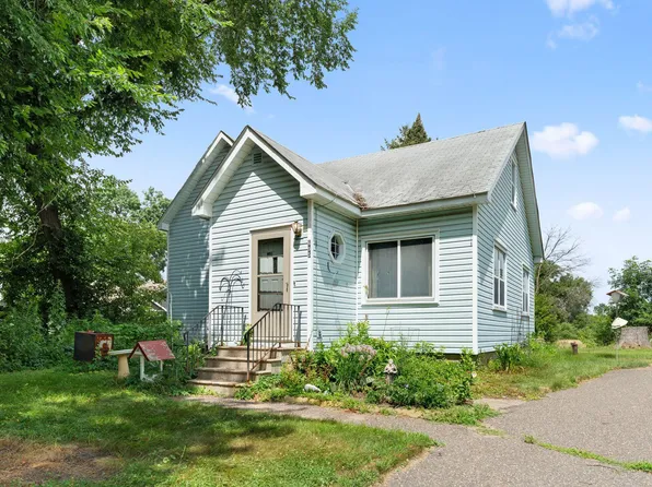 695 N Oak Dr, Saint Paul, MN 55127