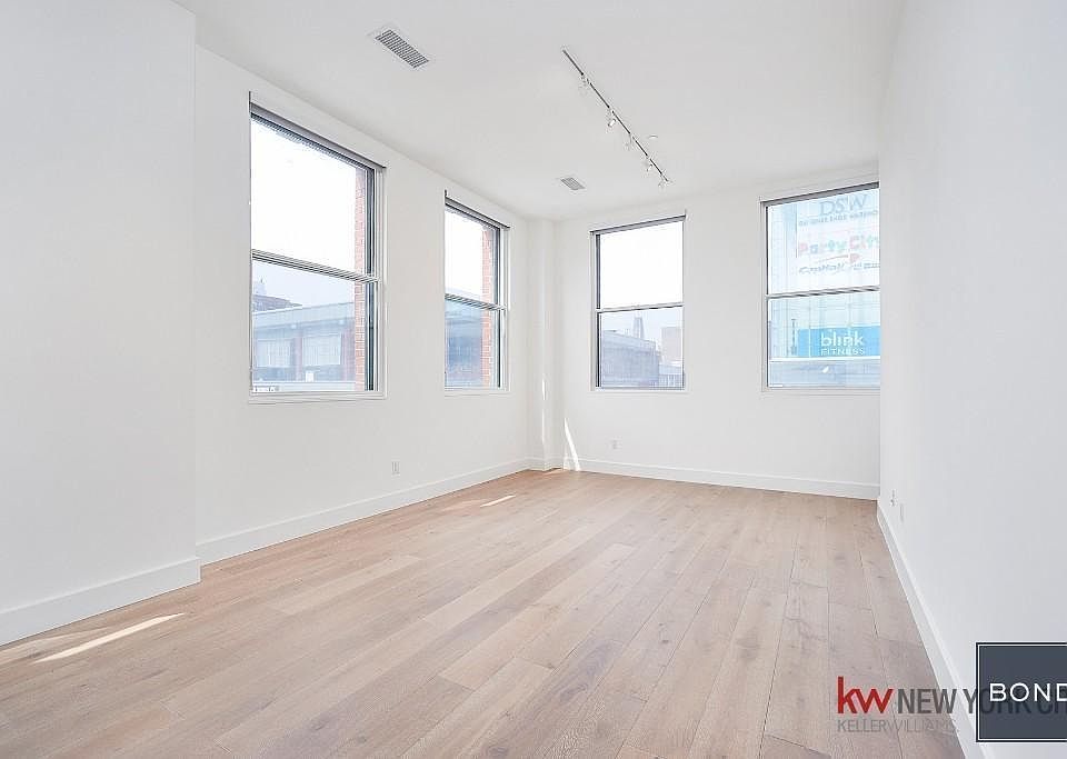 1st image of 271 W 125th St APT 407