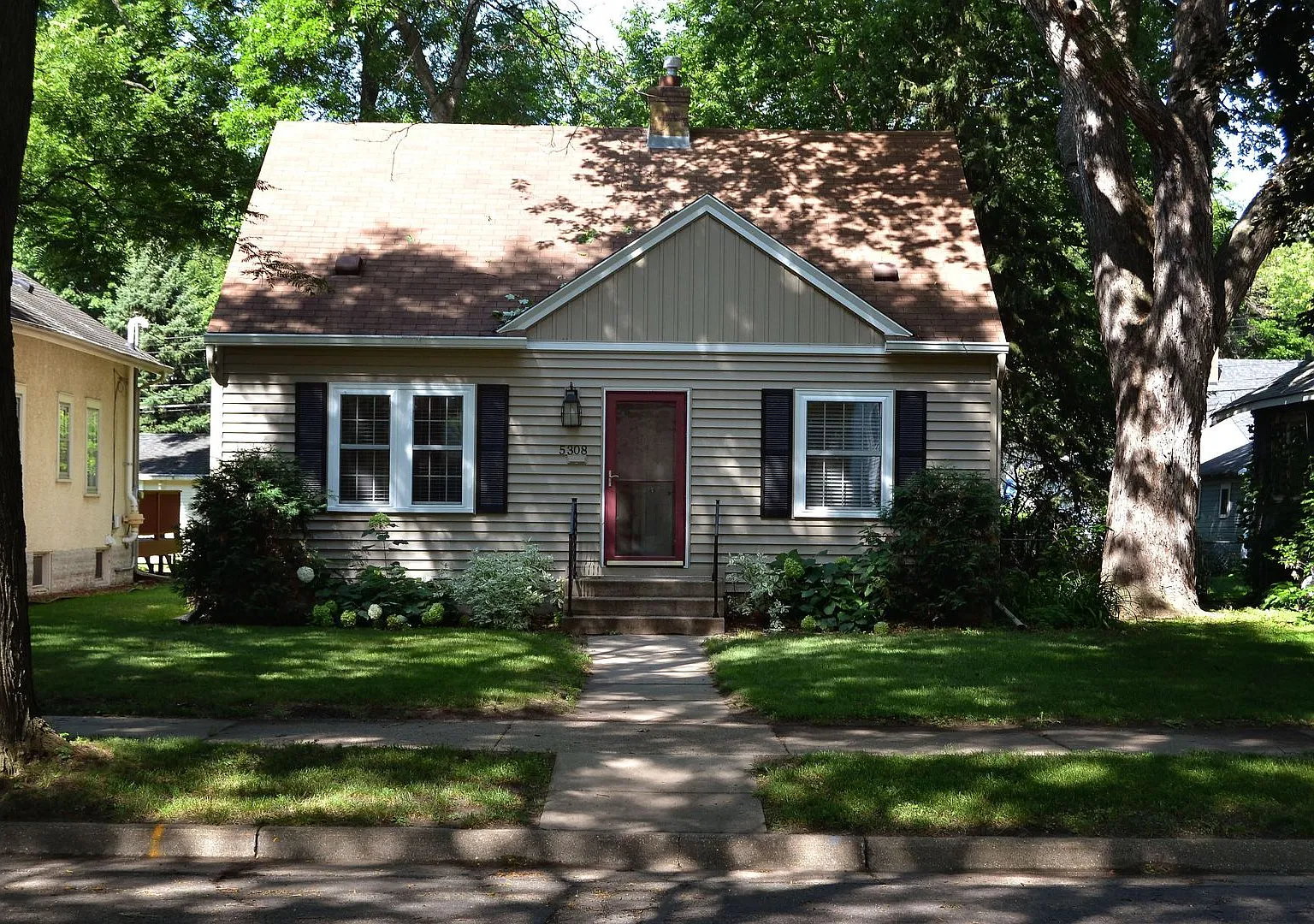 Single Family Home in Minnehaha Neighborhood — Photo 1