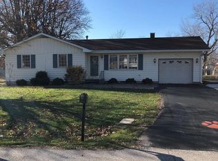 1503 Englewood Dr, Macon, MO 63552