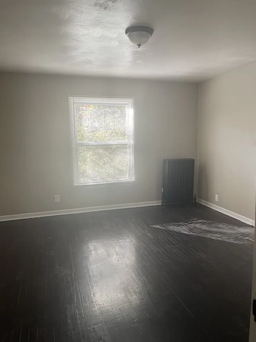 836 N Larch St #3 photo 1
