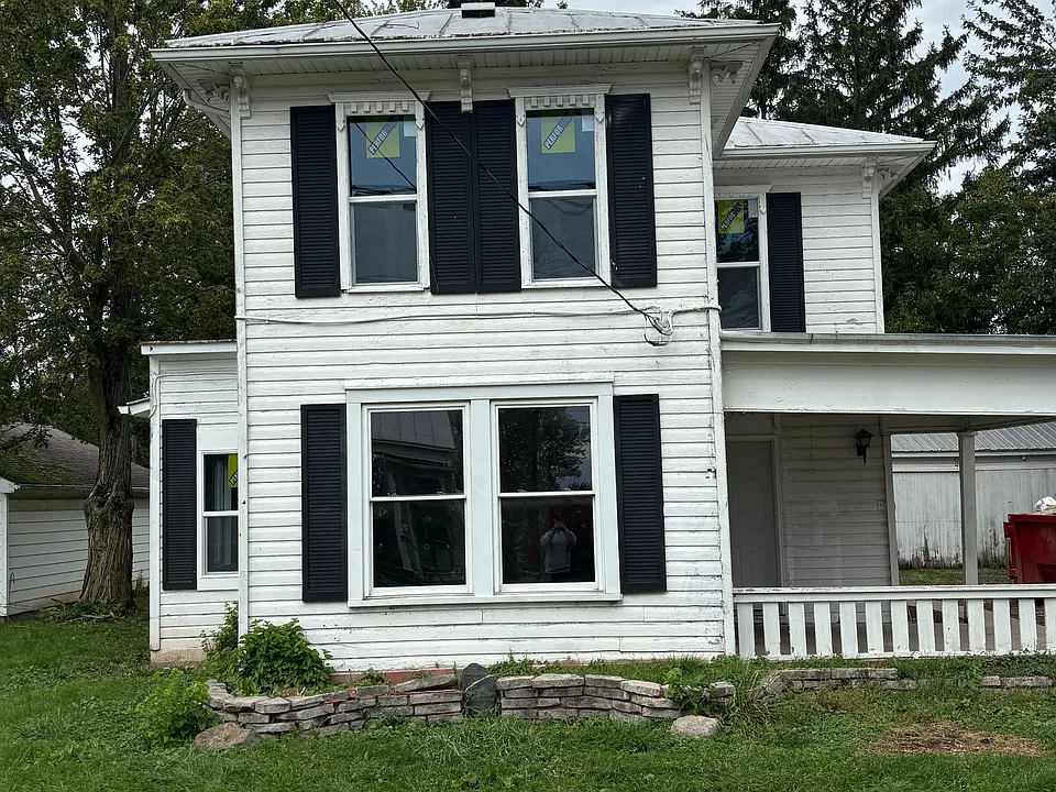 109 1/2 West St #1
