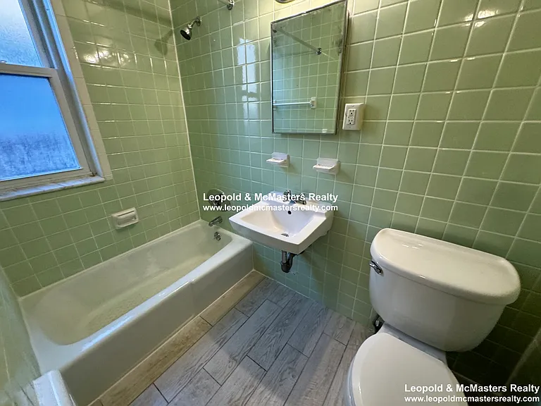South Huntington Apartments — Photo 37