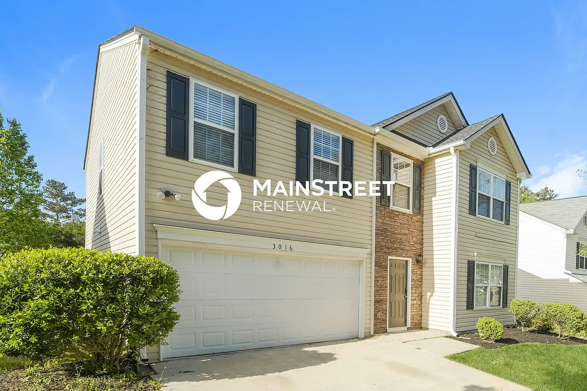 Front View - 3016 Sable Run Rd