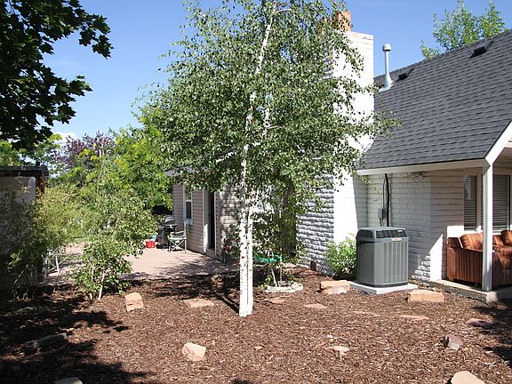5th image of 2710 Melbourne St