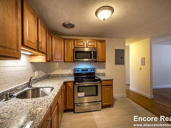 2nd image of 230 Babcock St APT 3G