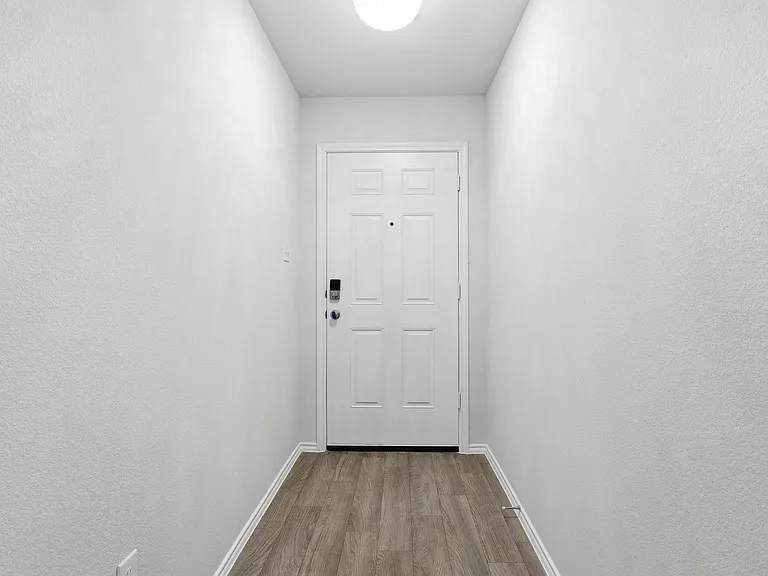 853 Eagles Nest Dr — Photo 8