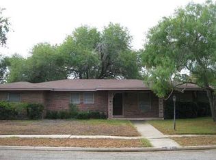 317 Dolphin Pl, Corpus Christi, TX 78411