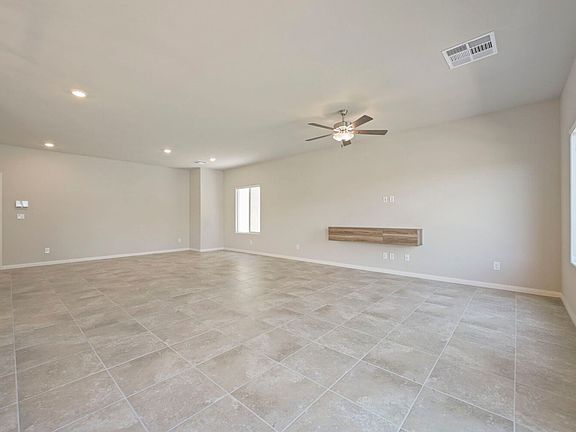 5th image of 3752 Berenices Ave