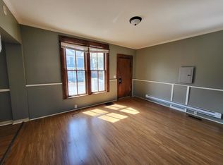 66 S Elmwood Dr APT 2, Aurora, IL 60506