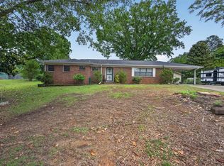 904 Lombard Ave, Sylacauga, AL 35151