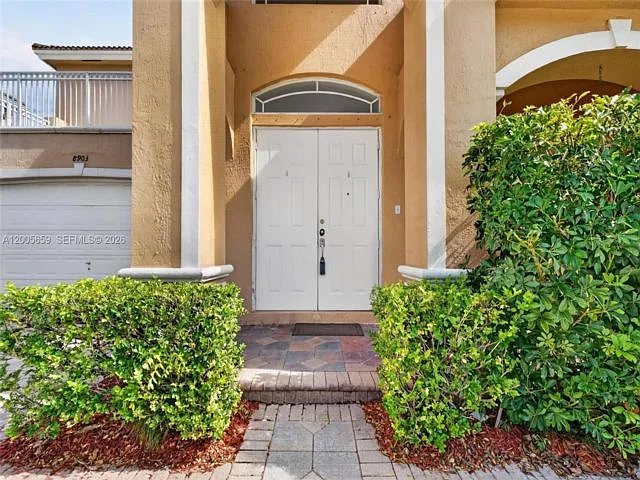 8903 SW 206th St — Photo 14