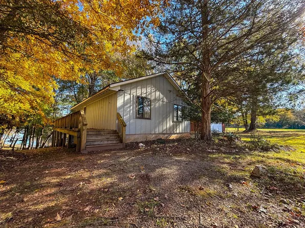 383 Meriwether Dr, Clarksville, VA 23927