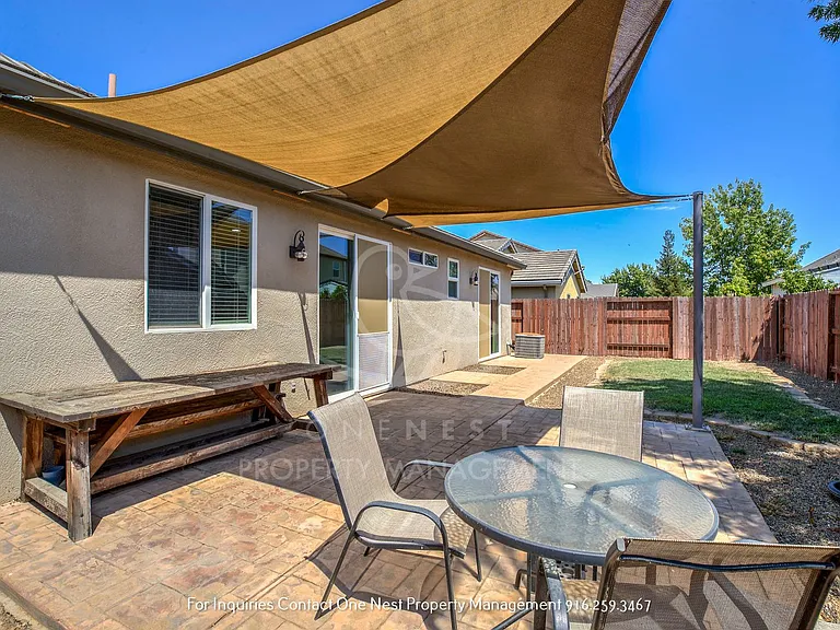1362 Paddington Way — Photo 21