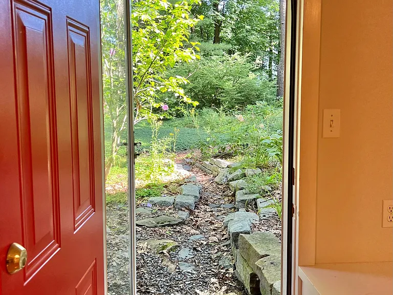 2 Hemlock Hill Rd — Photo 35