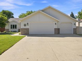 3132 37 1/2 Ave S, Fargo, ND 58104