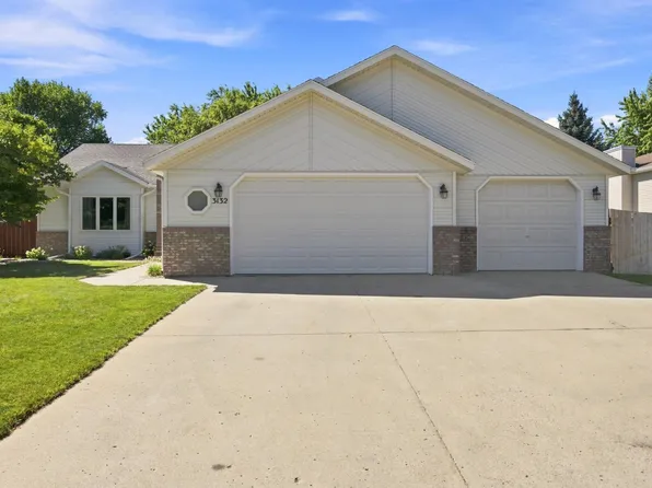 3132 37 1/2 Ave S, Fargo, ND 58104