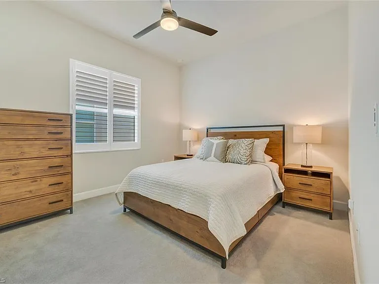 28496 Burano Dr — Photo 20