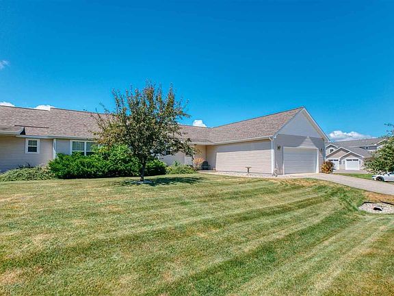 3rd image of 1737 Chartwell Dr #1