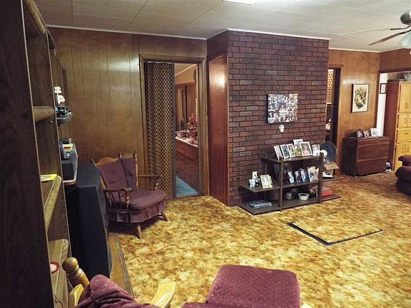 3rd image of 1112 W Finney Ave