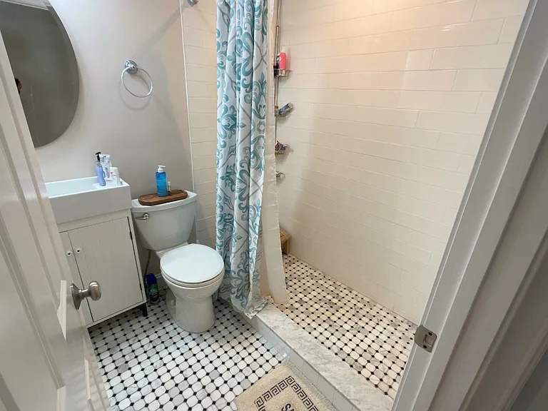 537 Main St #2F — Photo 16