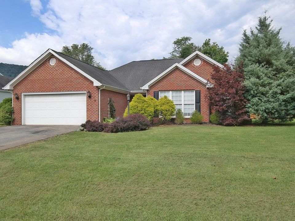 1st image of 181 Wentworth Ln