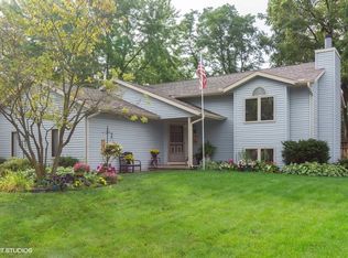 699 Robin Dr, Sun Prairie, WI 53590