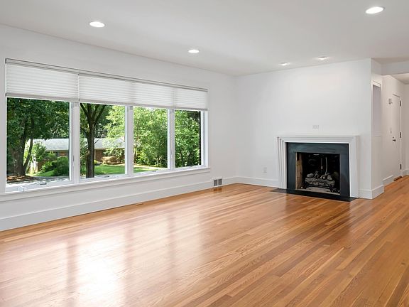 4th image of 1 Northwood Rd