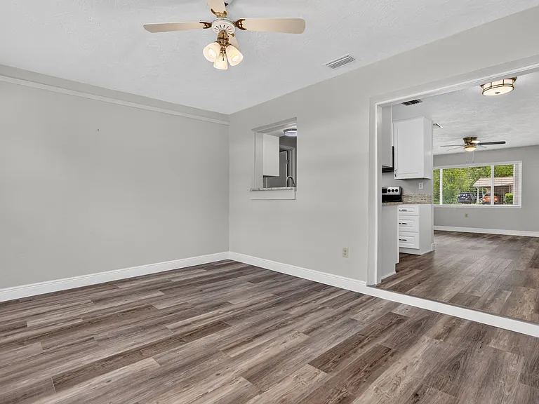 53 S Jeffery St — Photo 21